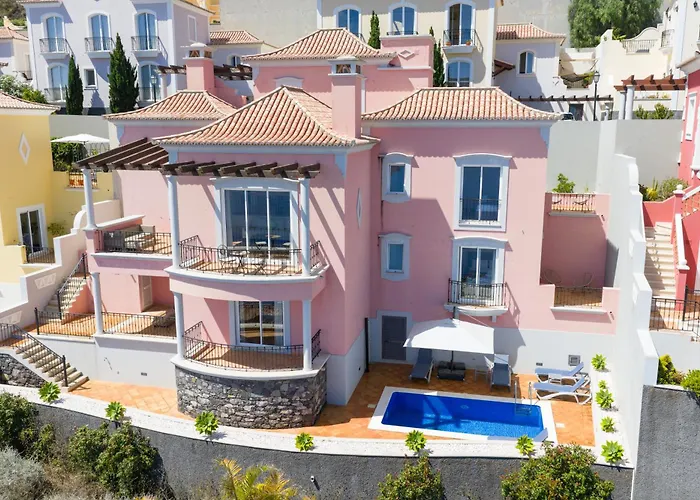 Luxury Villa Pembe Palheiro Village